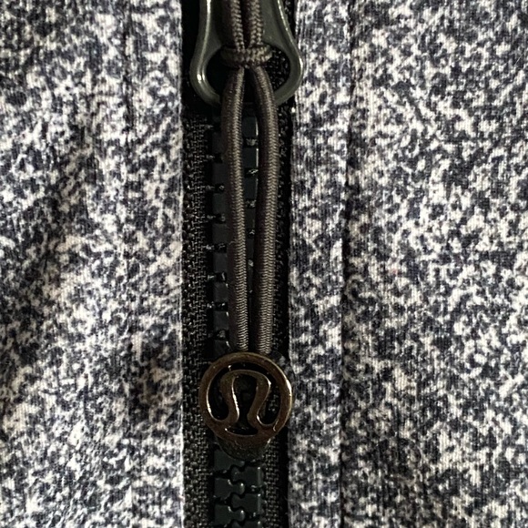 Lululemon size 6 charcoal gray print double zip thumbhole full length jacket - Picture 3 of 6